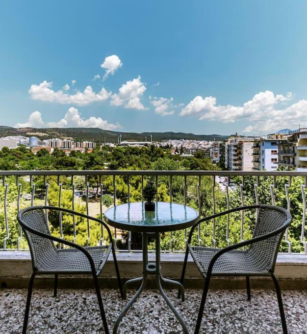 Apartment Location 3 Bedroom With View *