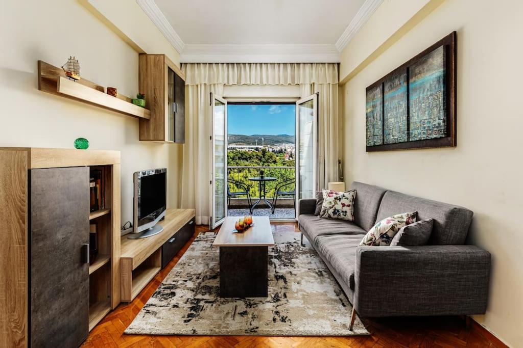 Apartment Location 3 Bedroom With View *