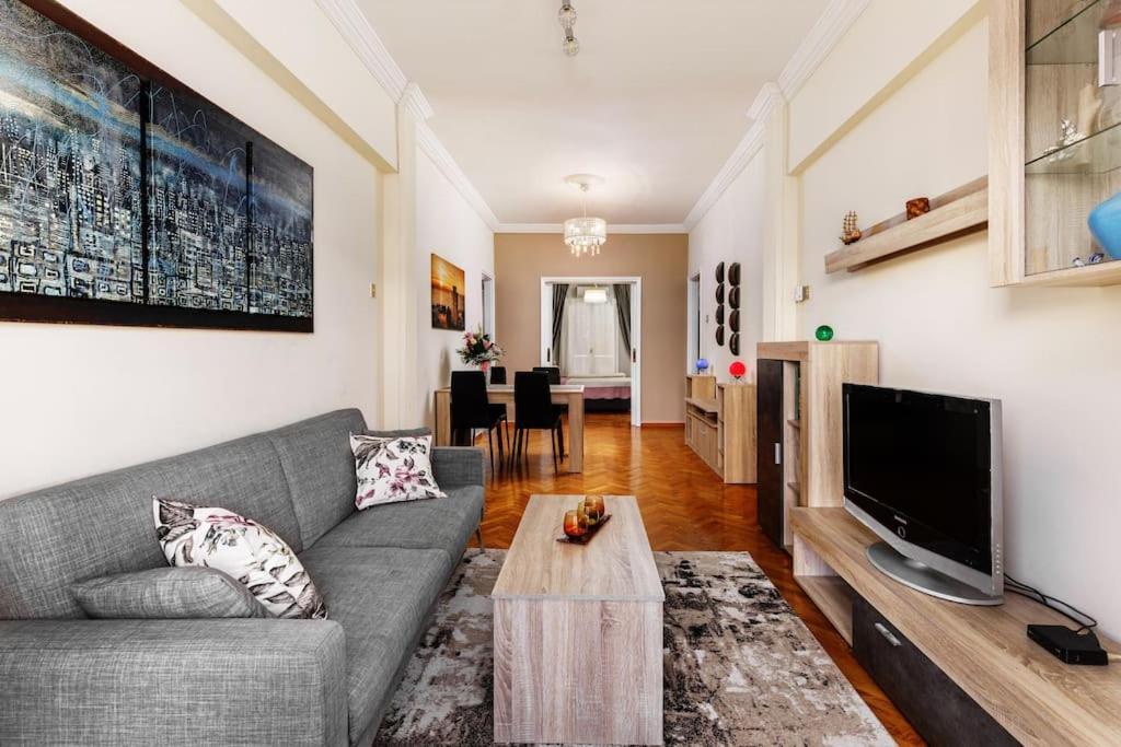 Location 3 Bedroom With View Appartement